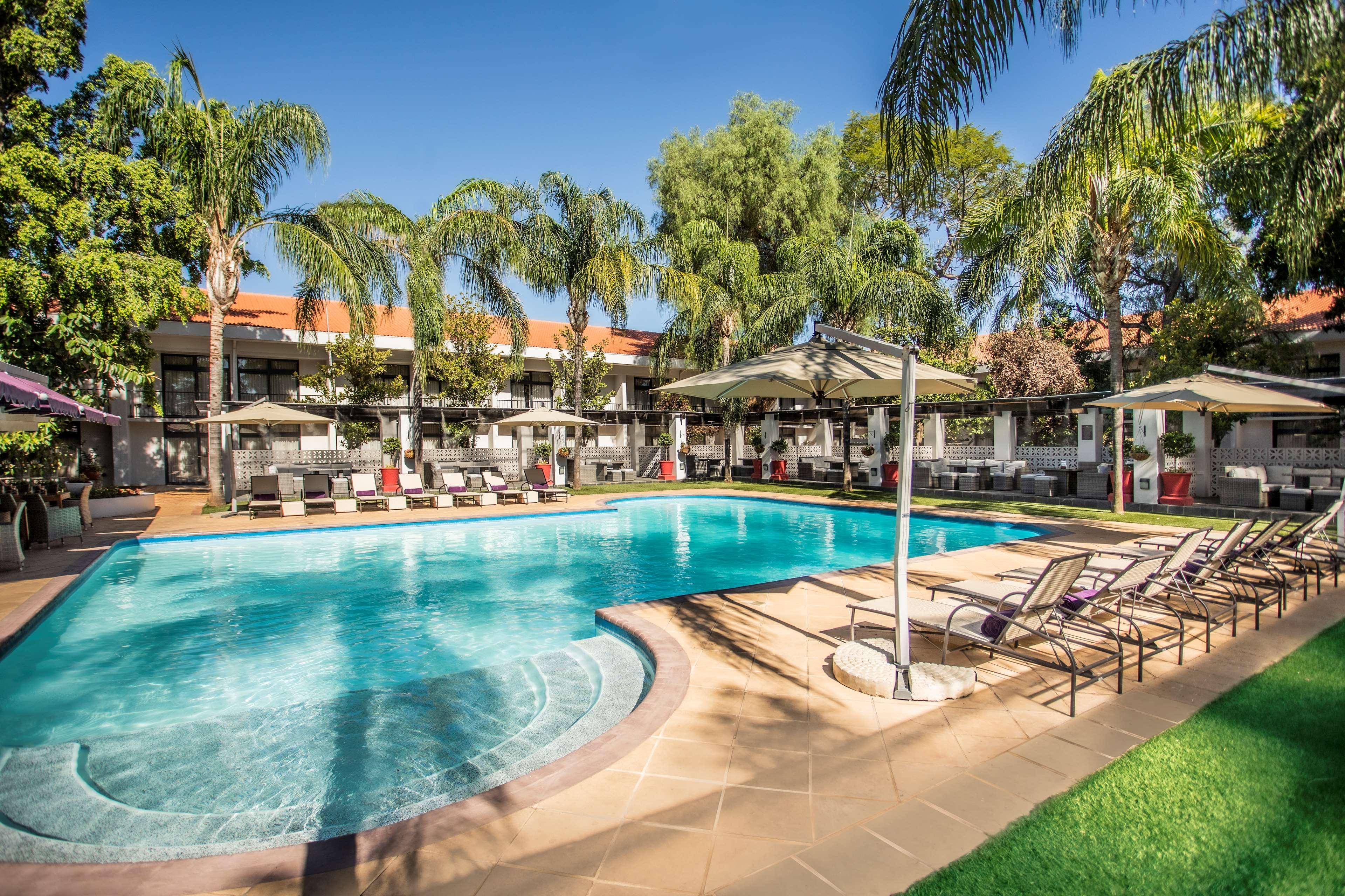 Avani Gaborone Resort & Casino מראה חיצוני תמונה